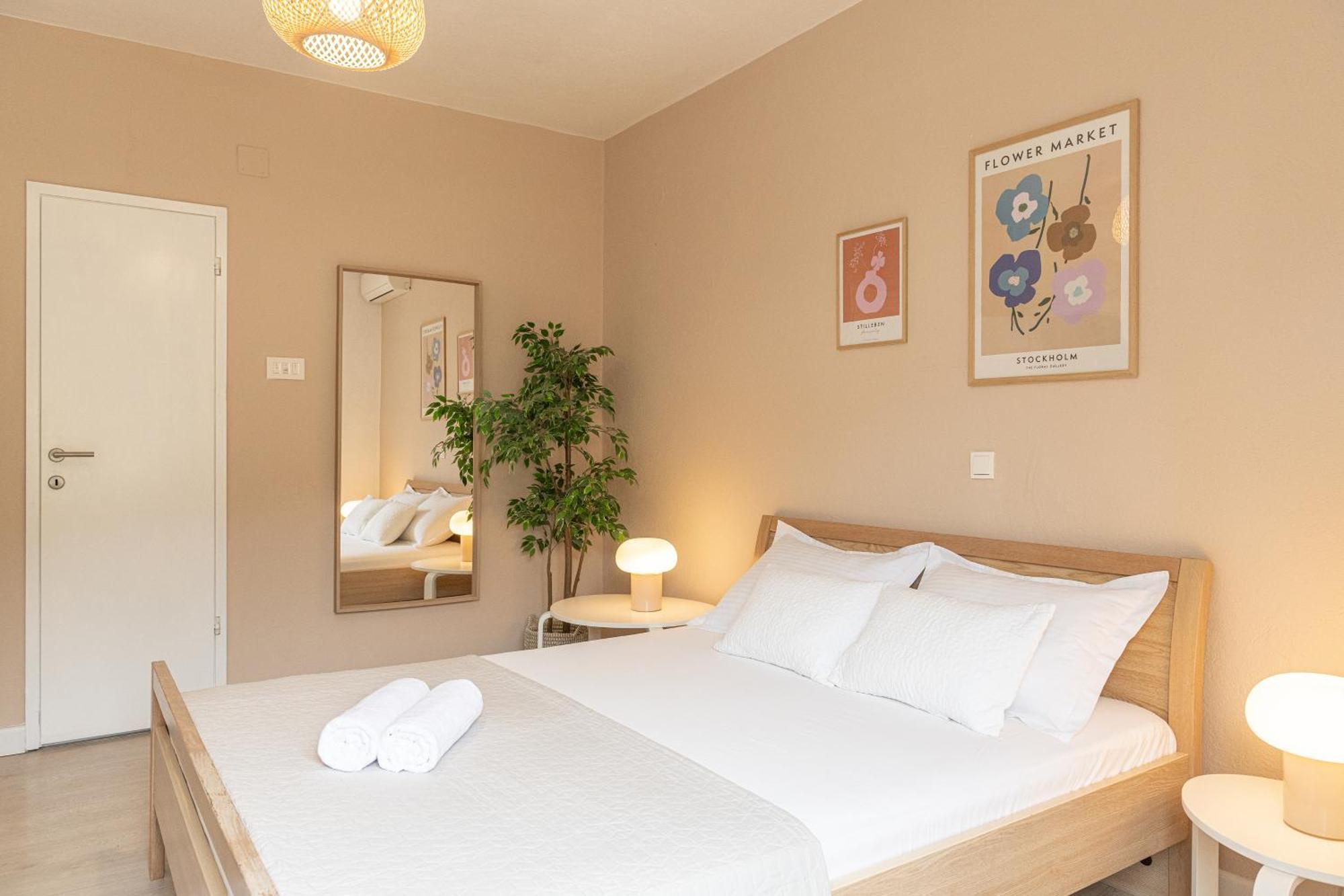 Apartments Olive Tree Хвар Екстер'єр фото